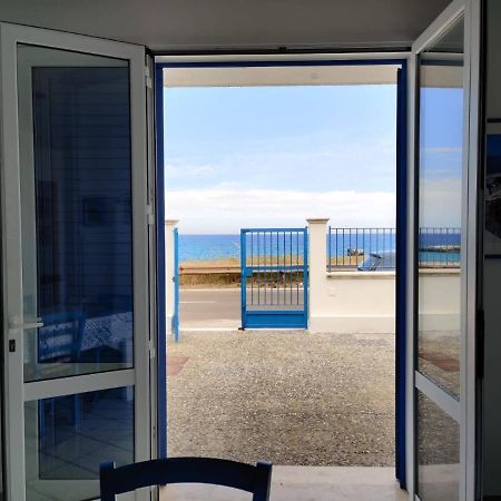 Villino Sul Mare Villa San Foca Luaran gambar